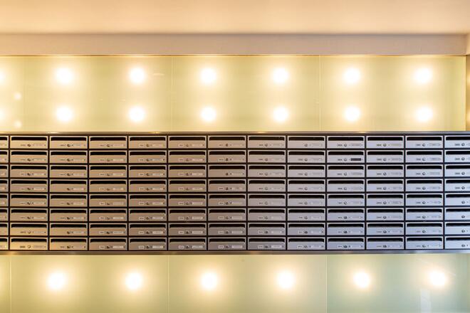 Io-Box brievenbussen voor appartementen bij Placora Outdoor Oostende 